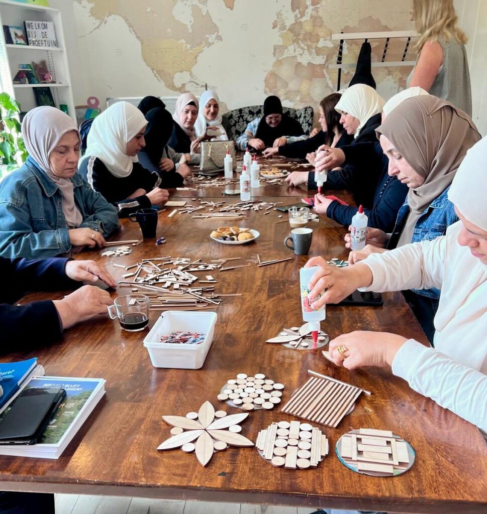Lees meer over het artikel Samen sterk: de oudergroepen van Inclusia in Schiedam groeien en bloeien